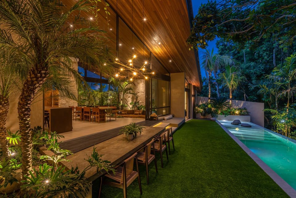 House Terra - 5BR Tropical Pool Villa in Pererenan Villa in North Kuta