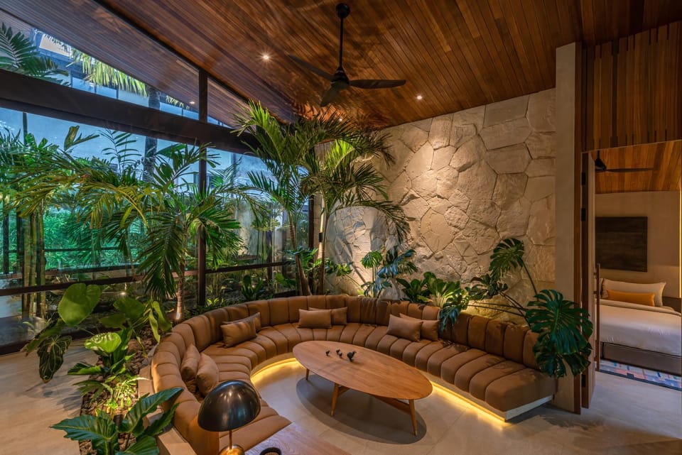 House Terra - 5BR Tropical Pool Villa in Pererenan Villa in North Kuta