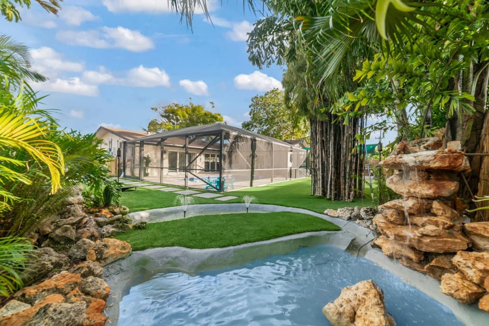 Garden, Garden view