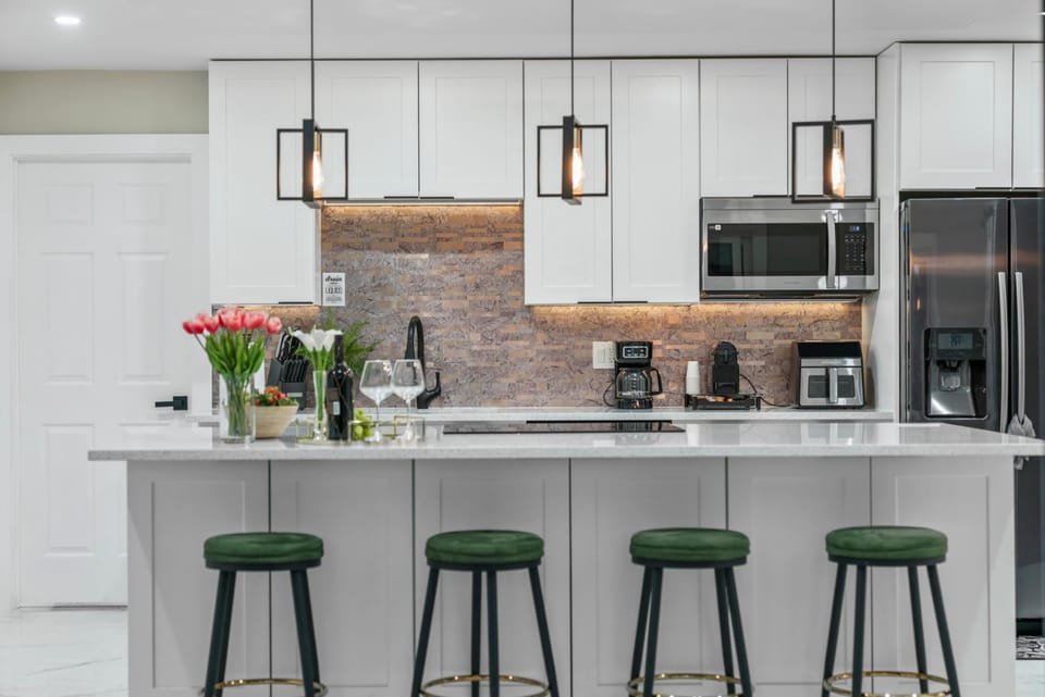 Kitchen or kitchenette, kitchen, kitchen