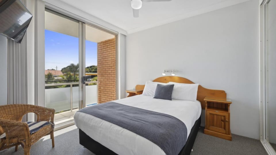 Communal lounge/ TV room, Bed, TV and multimedia, View (from property/room), Balcony/Terrace, Other, Bedroom