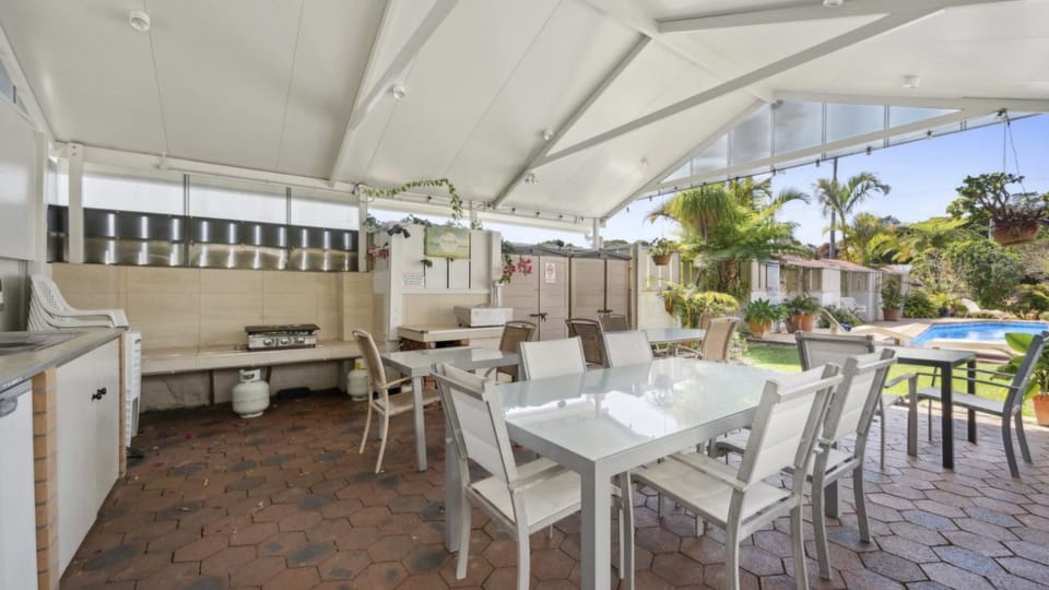 Patio, BBQ facilities, Balcony/Terrace, Other, Dining area, Swimming pool