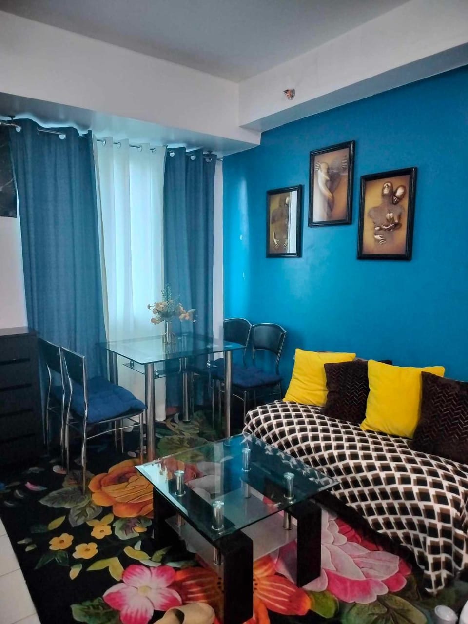 Living room, Dining area