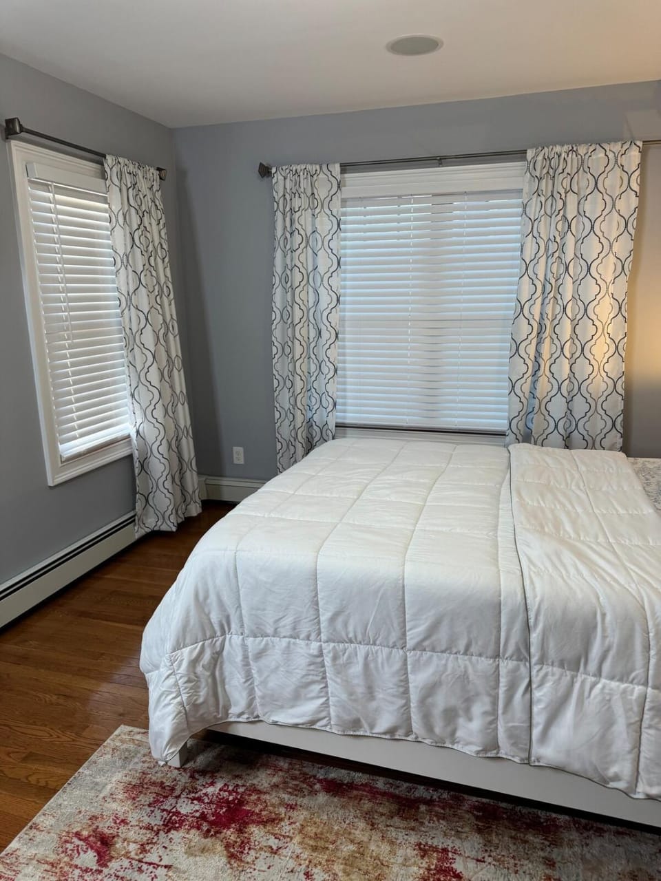 Cozy Room by Hofstra University Apartment in Long Island