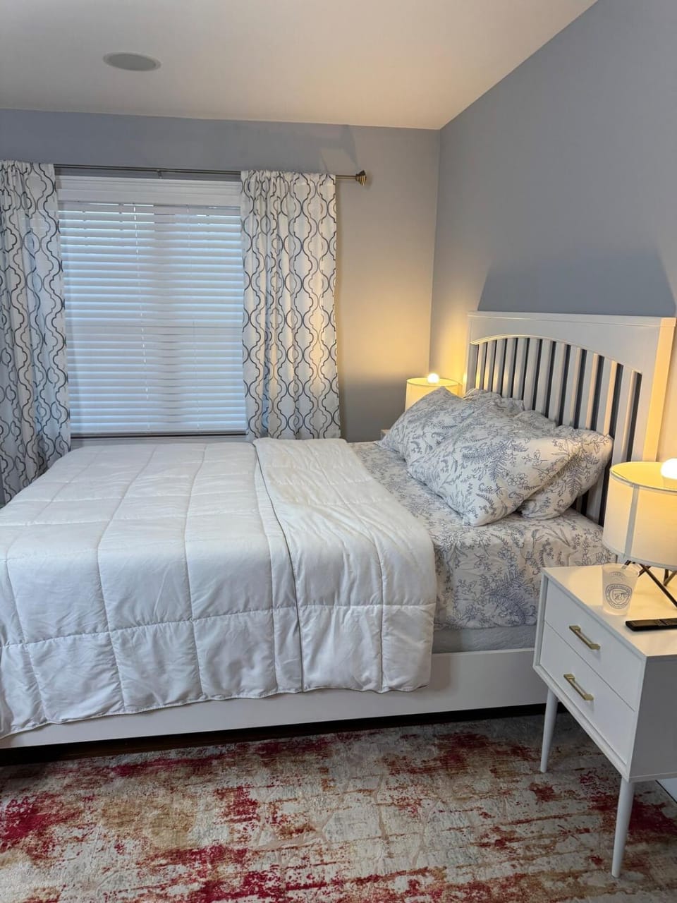 Cozy Room by Hofstra University Apartment in Long Island