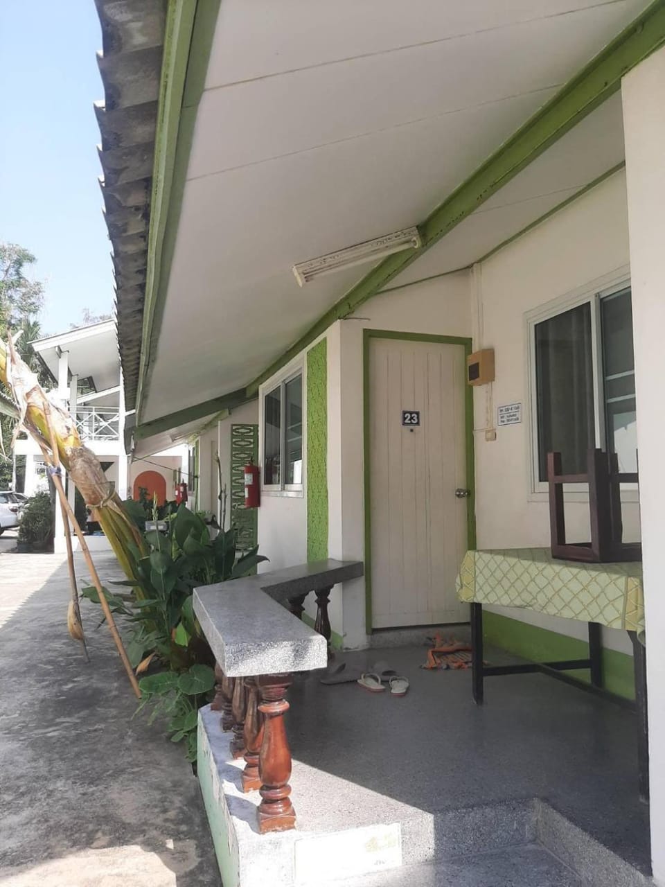Property building, Day, Balcony/Terrace