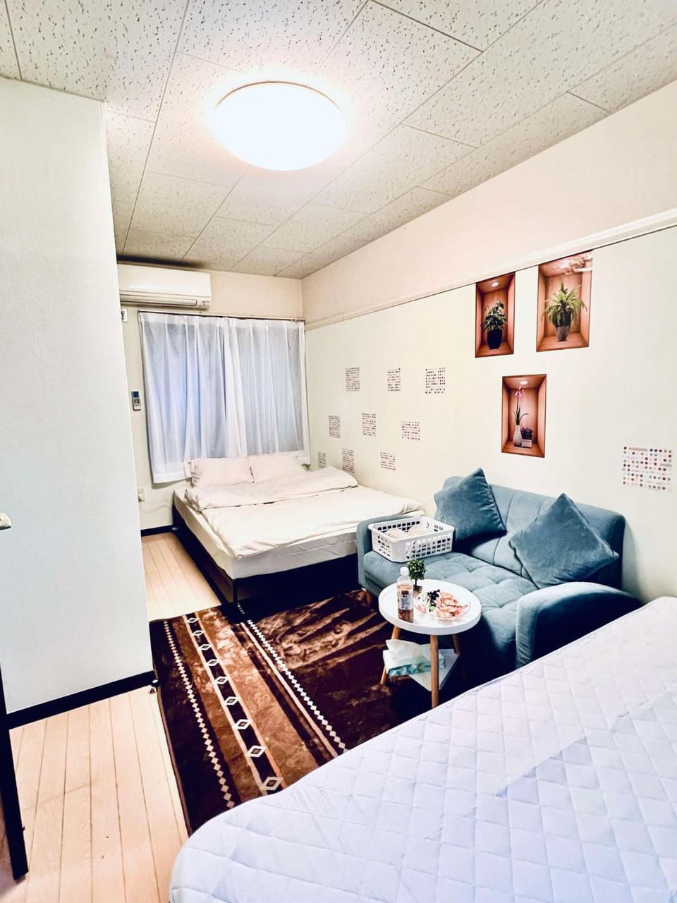Photo of the whole room