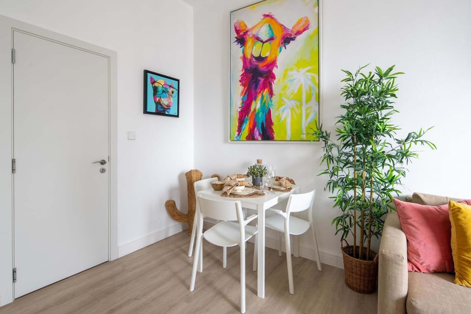 Frank Porter - Bahar 6 Apartment in Dubai