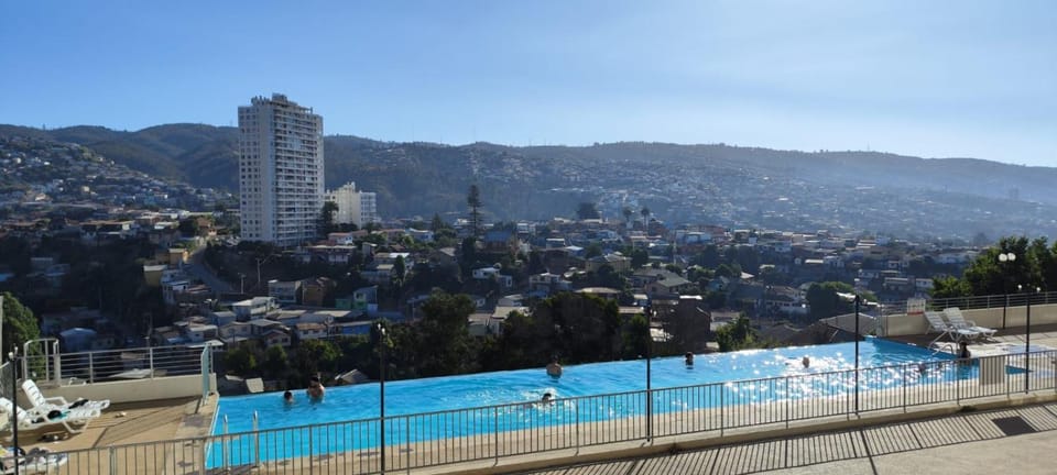 Exclusive 5P Family Apartment with ocean views Apartment in Valparaiso