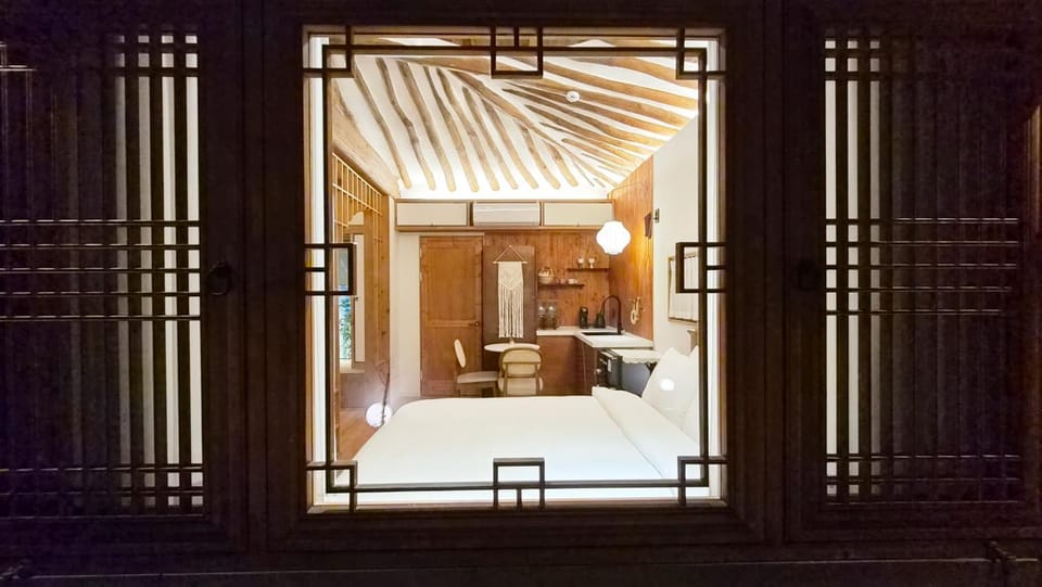 Hanokstay mokhwa Bed and Breakfast in South Korea
