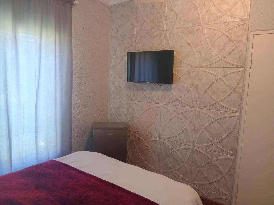 TV and multimedia, Bedroom, Internal: Not applicable to any particular room