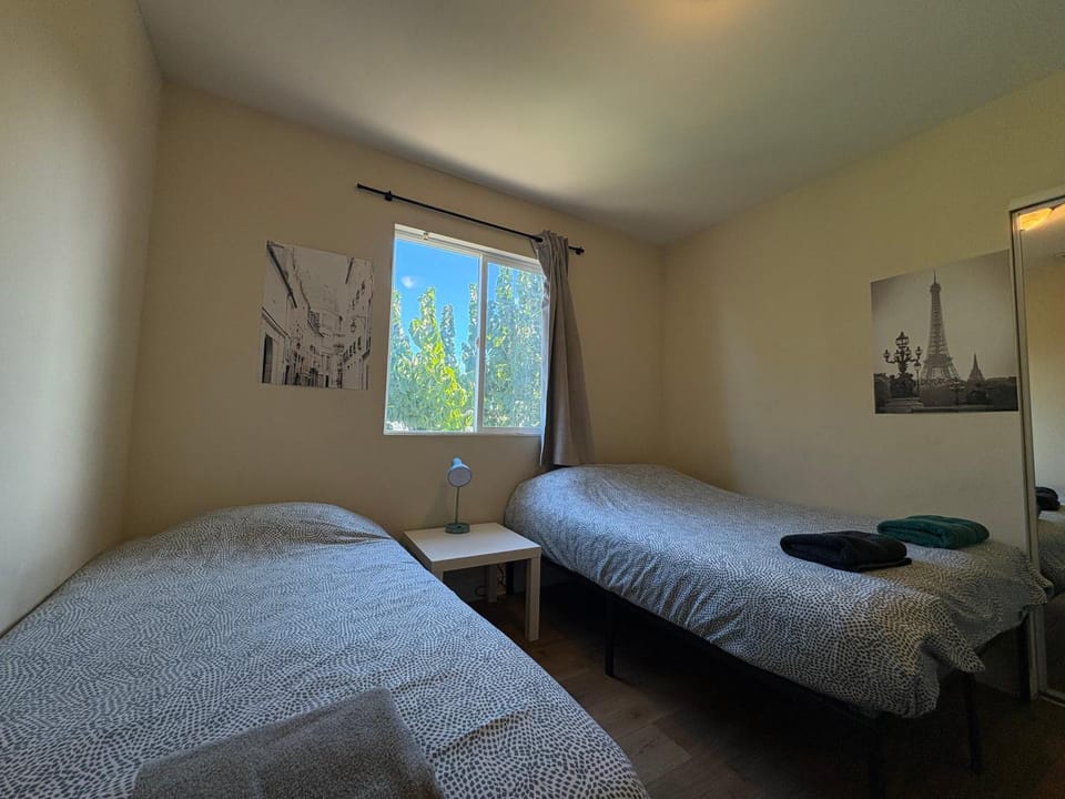 Private Room near BMO Stadium USC and K-Town Hostel in Los Angeles