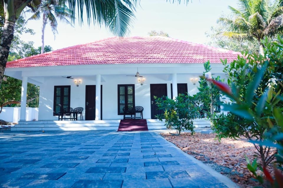 Property building, Day, Garden