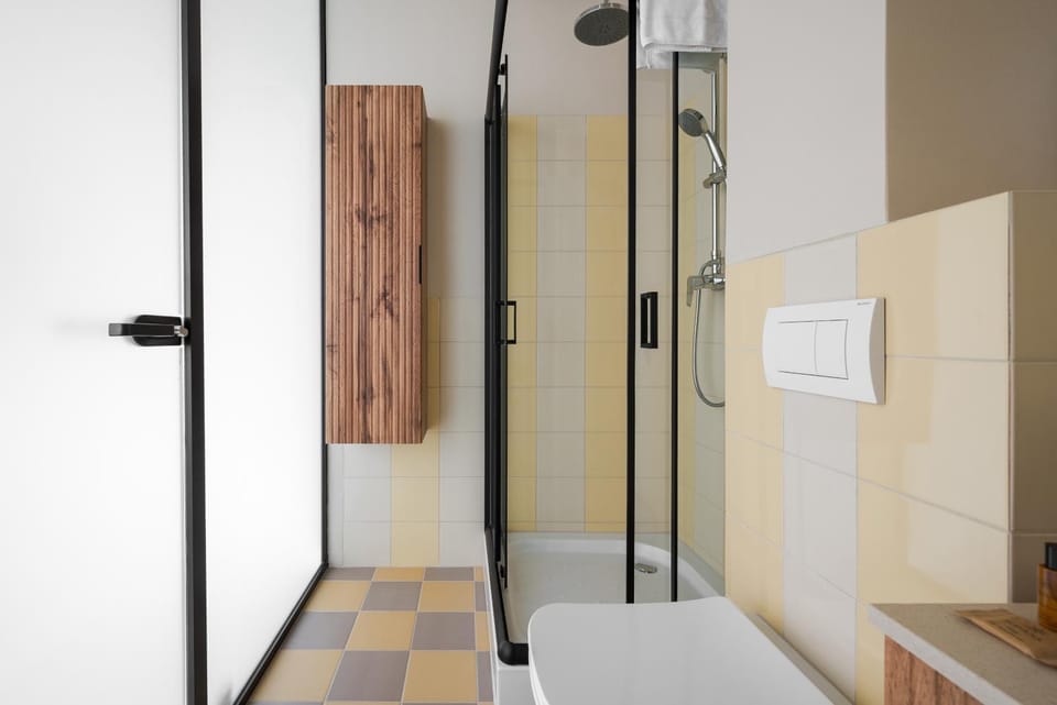 Shower, Bathroom