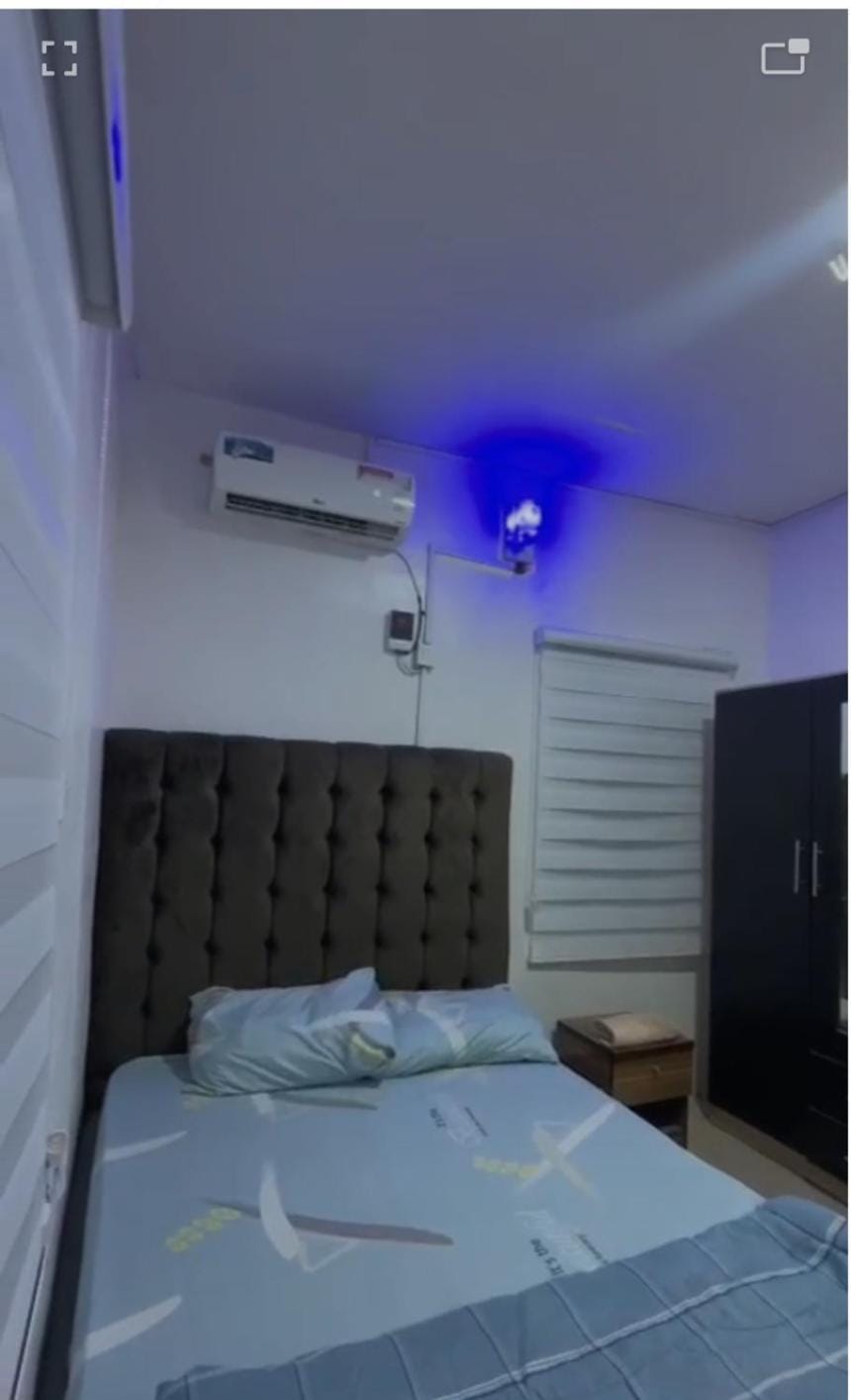Bed, Bedroom, air conditioner