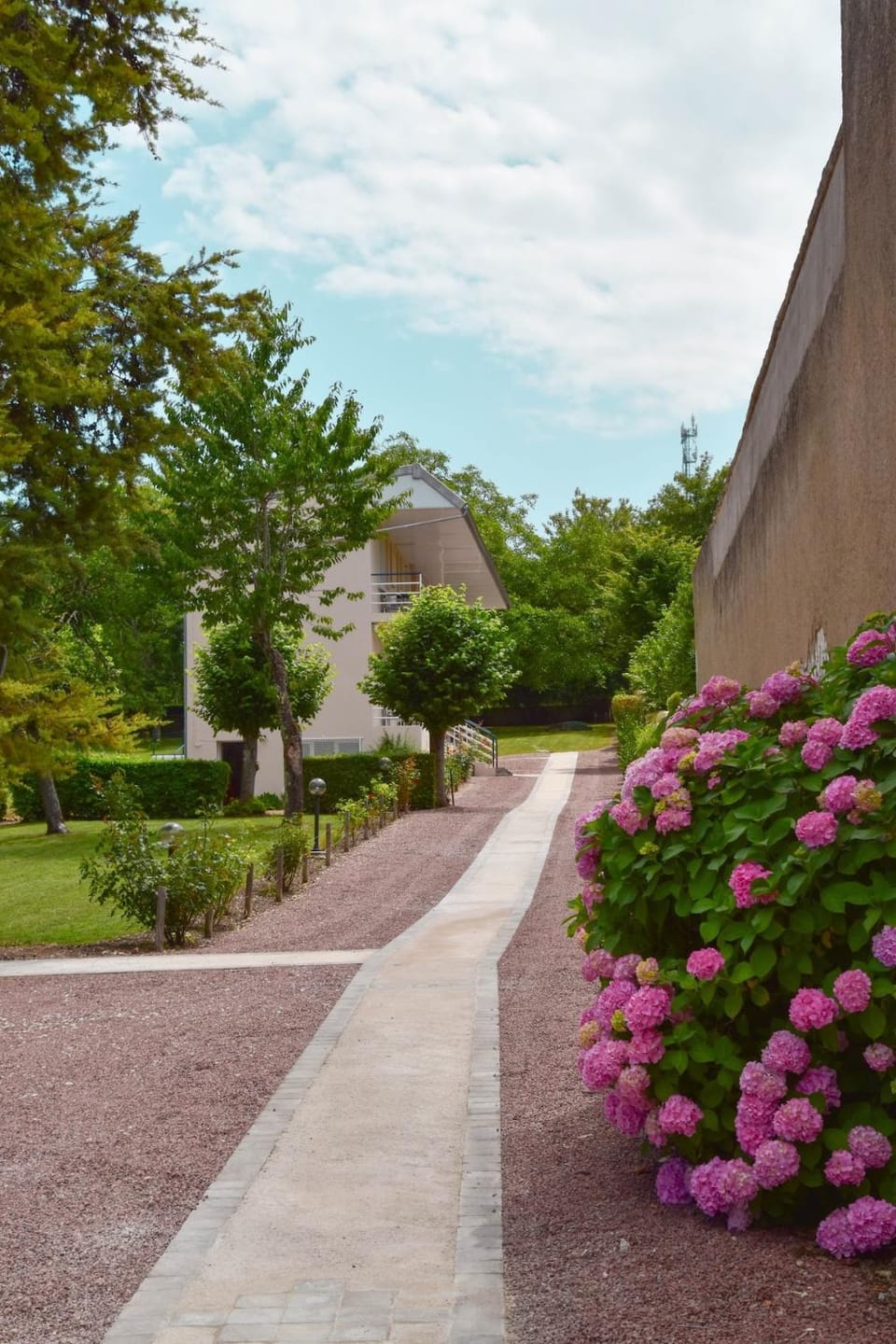 Natural landscape, Garden, Garden view, acessibility