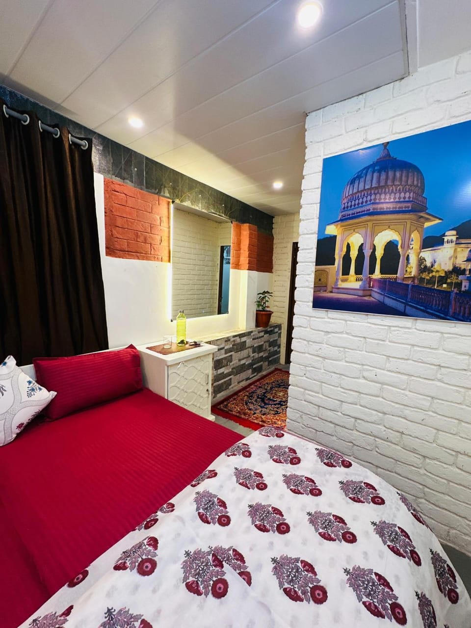 Travellers Home-A Luxury Stay In Jaipur City Center Hostel in Jaipur