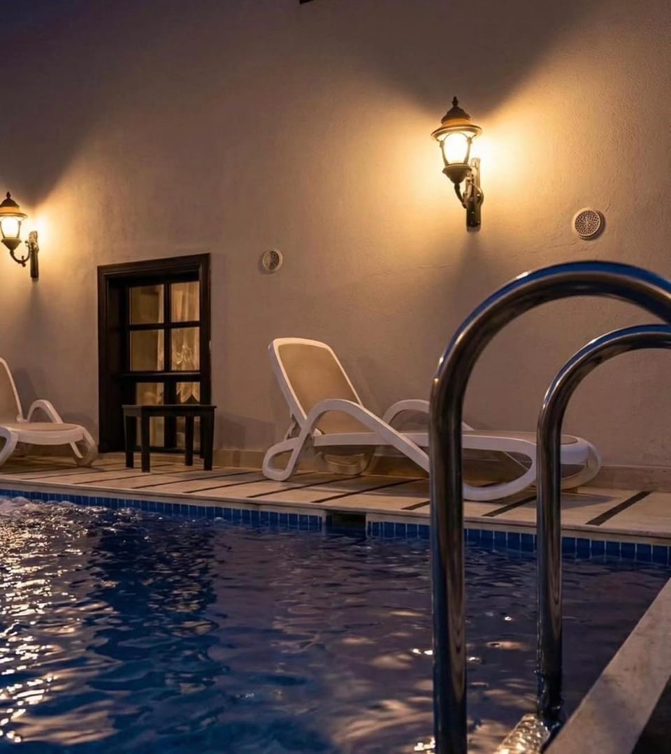 Pool view, Swimming pool