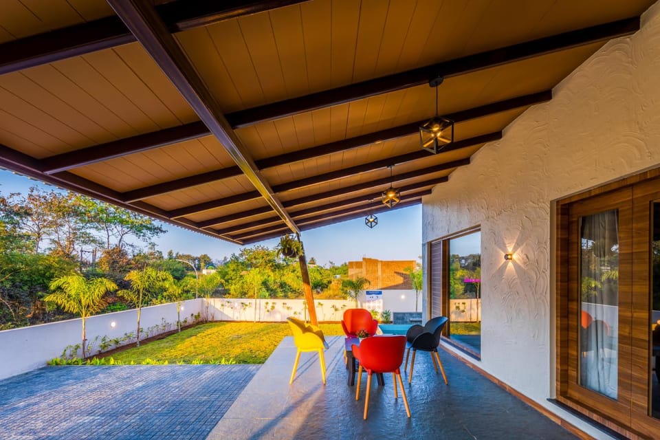 Patio, Day, Natural landscape, Garden, View (from property/room), Balcony/Terrace, Garden view