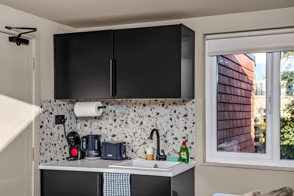 Coffee/tea facilities, Kitchen or kitchenette, minibar