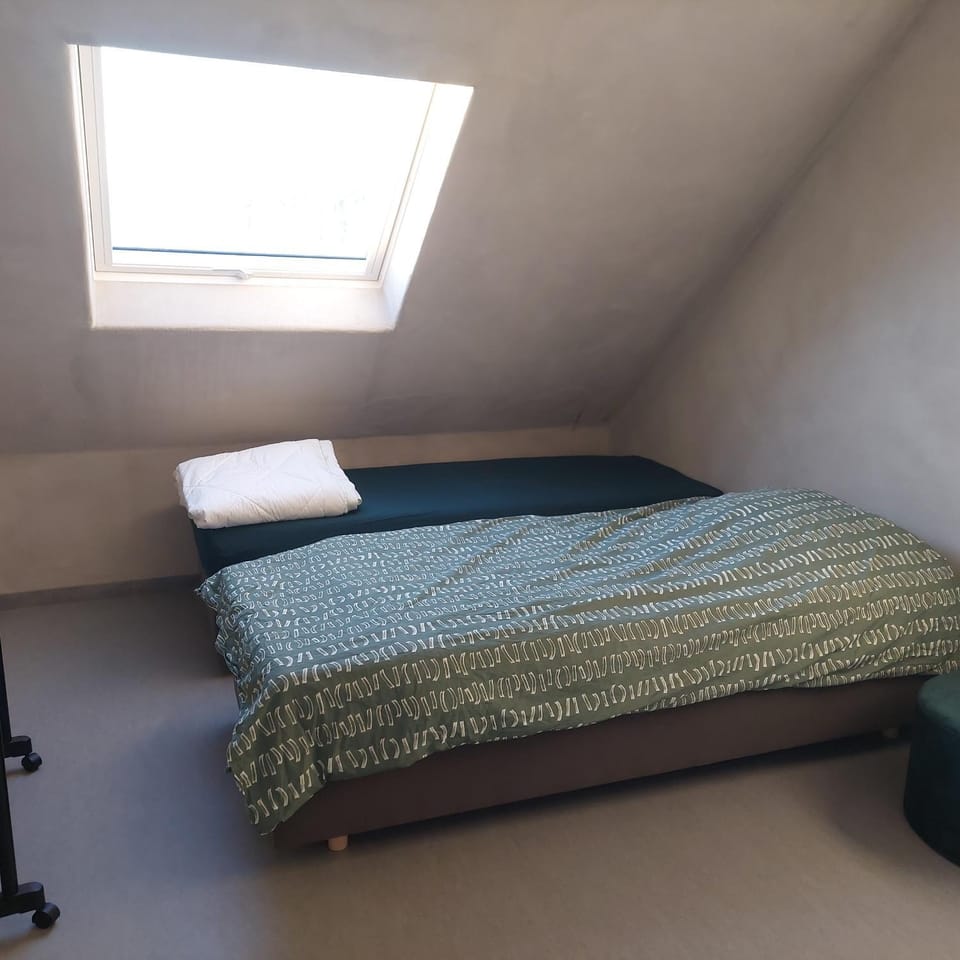 Krie1 by Luttelkolen House in Flanders