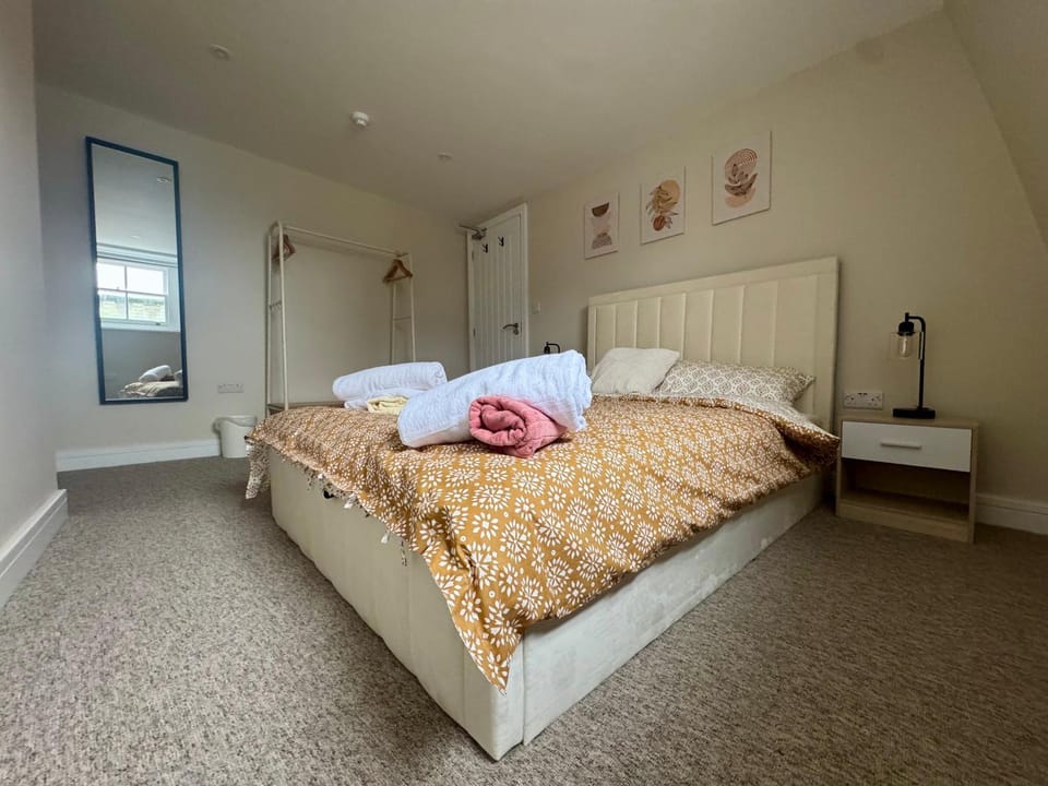 Spacious 4-Bed Apartment In City Centre Apartment in Brighton