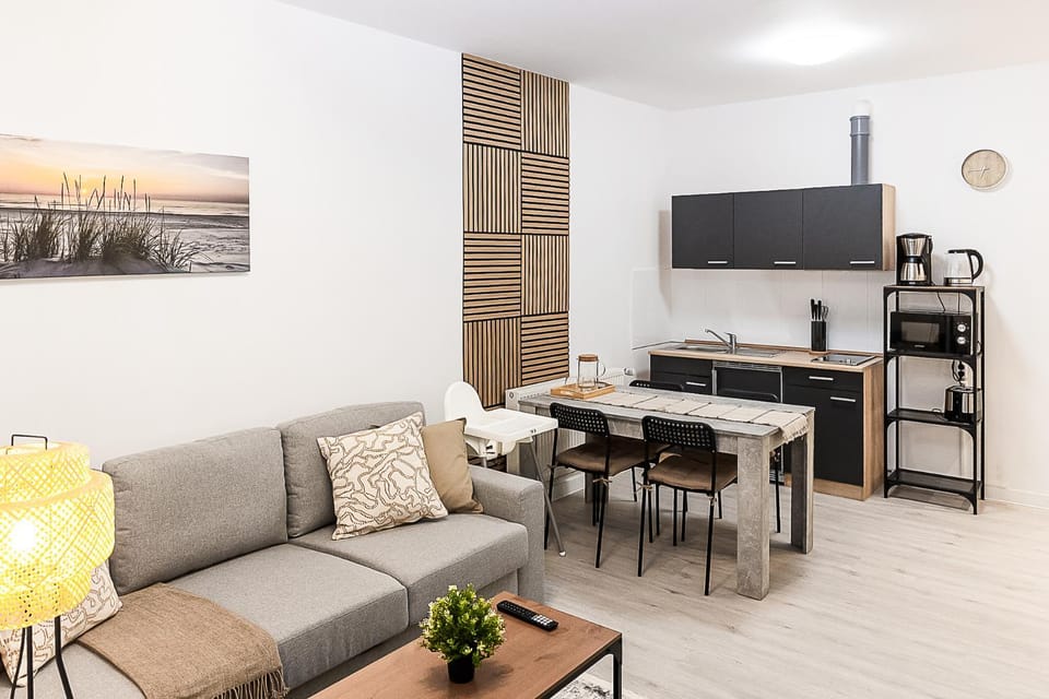 Living room, kitchen