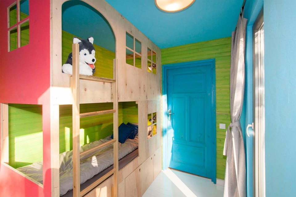 Bed, Photo of the whole room, Decorative detail, Bedroom, children