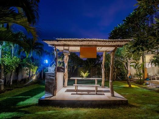 Jeje Fortis Guest House Apartment in Nusapenida