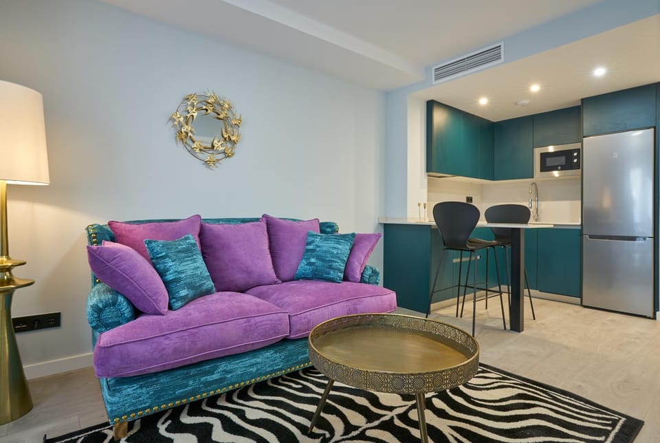 Communal lounge/ TV room, Living room