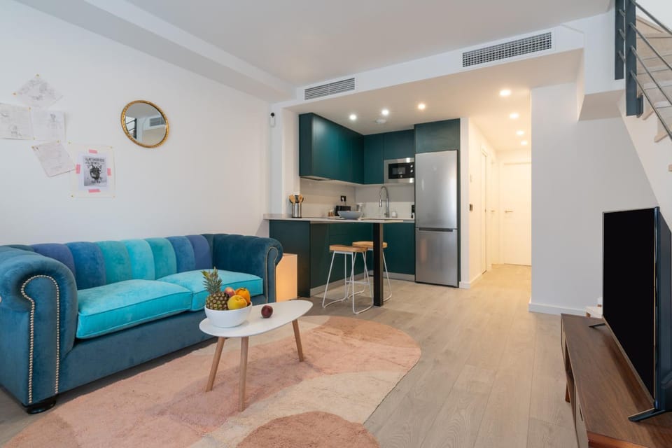 Communal lounge/ TV room, Living room