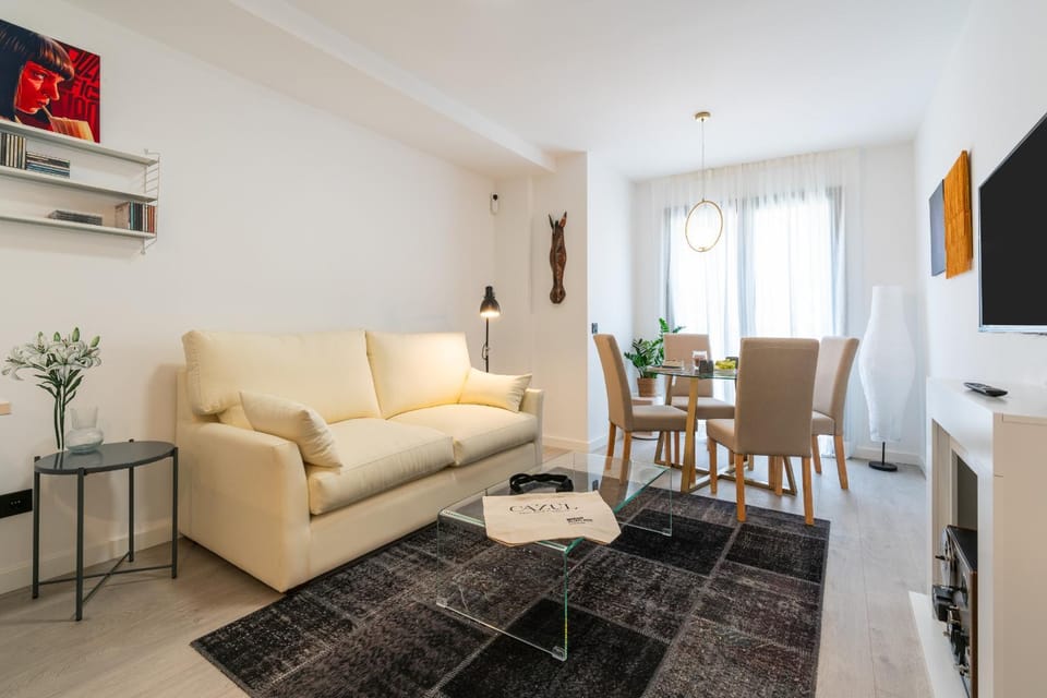 Communal lounge/ TV room, Living room