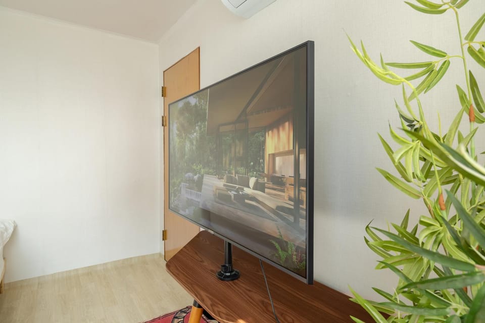 TV and multimedia, Bedroom