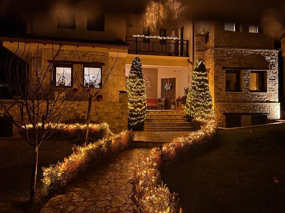 Vytina Mont et Sapin House in Arcadia, Greece