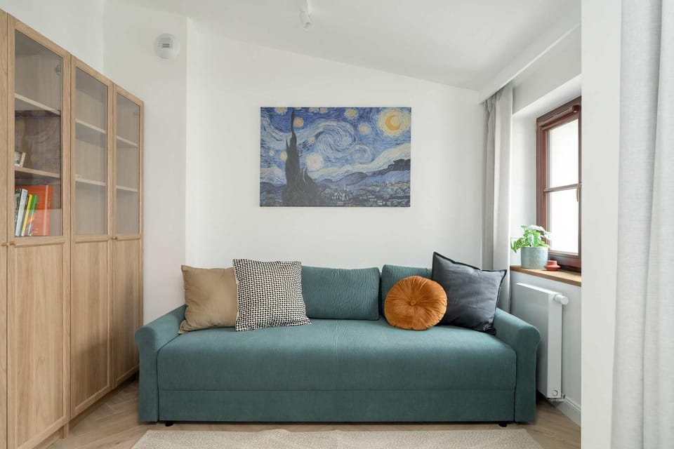 Seating area, Bedroom