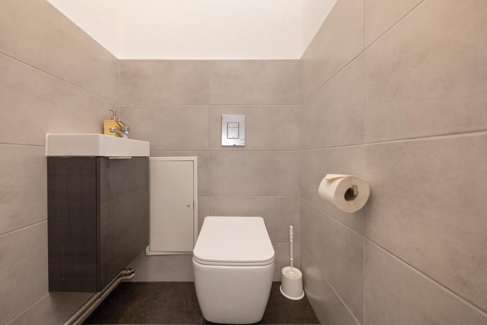 4 Zimmer Große Küche Balkon am Maybachufer Apartment in Berlin