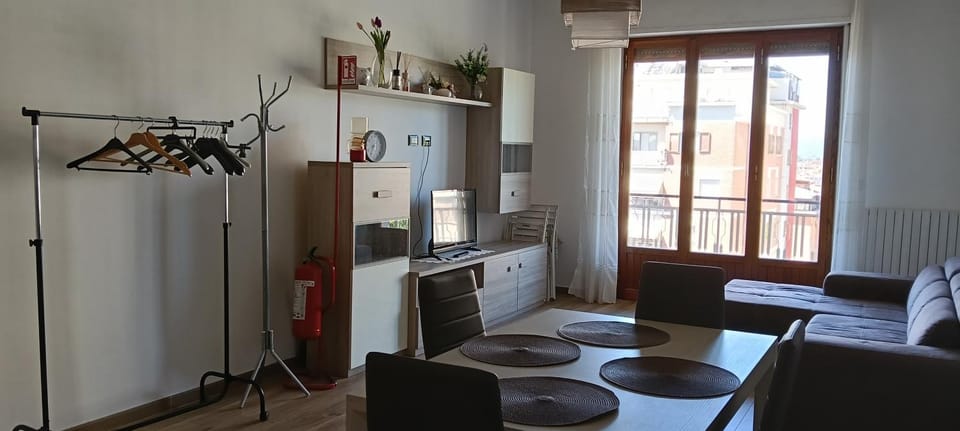 Living room, Seating area, Dining area, pet friendly