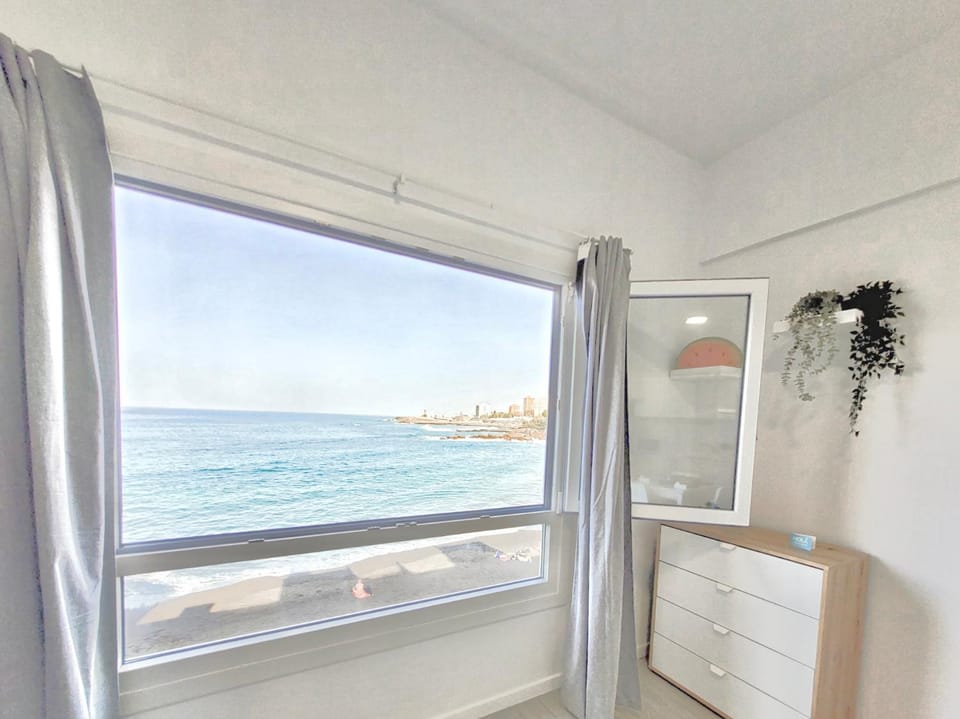 Living room, Sea view