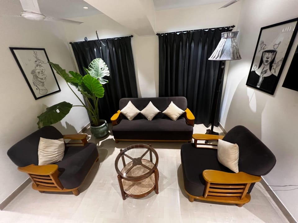 Dhanvantari Luxury Hotel Near Kokilaben Dhirubhai Ambani Hospital Mumbai Hotel in Mumbai