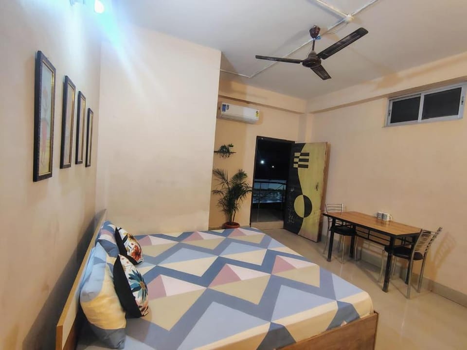 Maddy's Guest House Bed and Breakfast in Bangladesh
