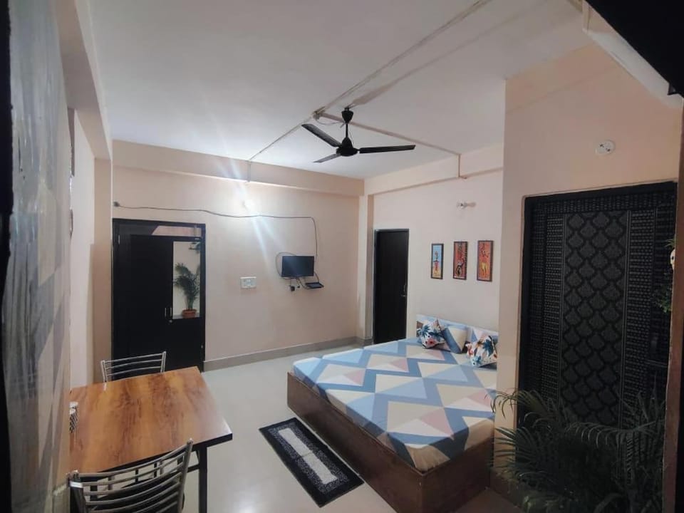 Maddy's Guest House Bed and Breakfast in Bangladesh