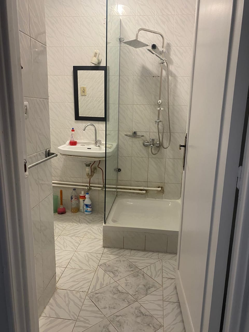 Shower, Bathroom, towels