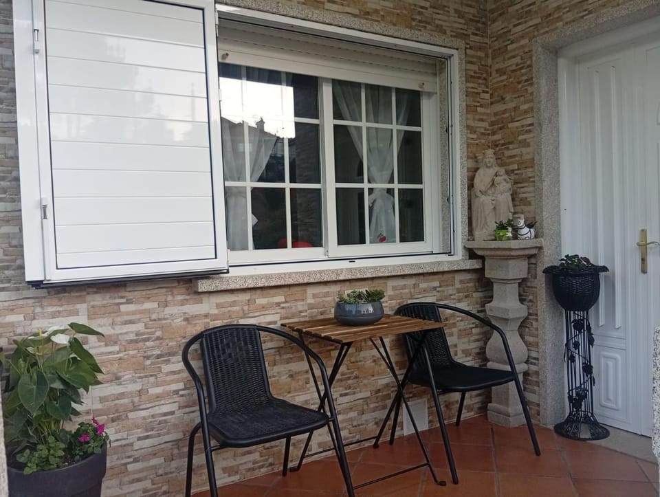 Off site, Balcony/Terrace