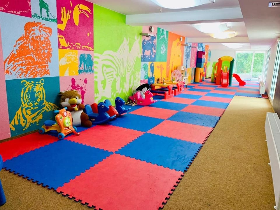 Kids's club