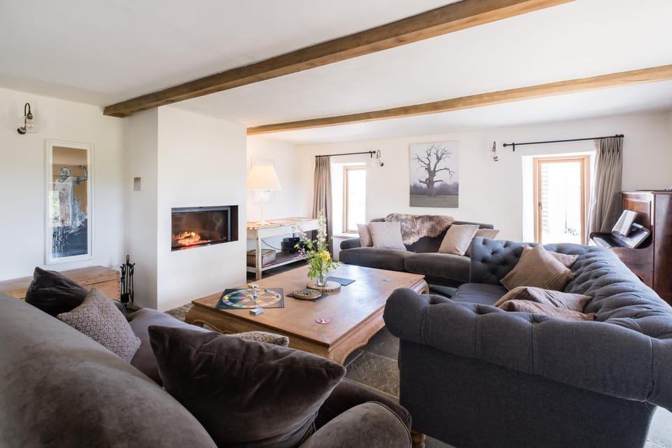 Welsh Border Escape- Perfect for families & groups House in Wales