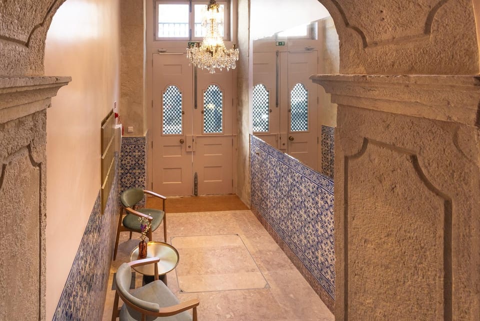 Facade/entrance, Internal: Not applicable to any particular room