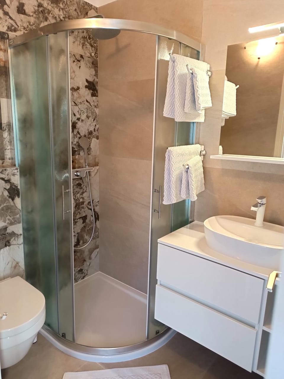 Shower, Toilet, Bathroom