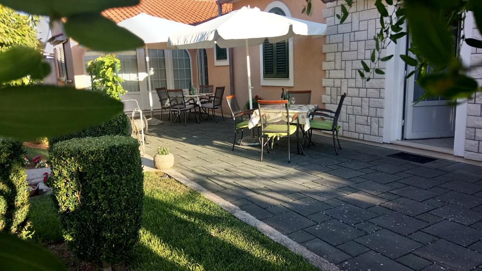 Patio, Garden, Balcony/Terrace, Balcony/Terrace, Seating area