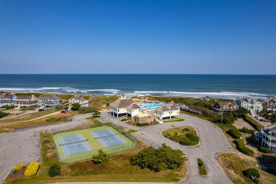 L05 Bubbles Up House in Roanoke Island
