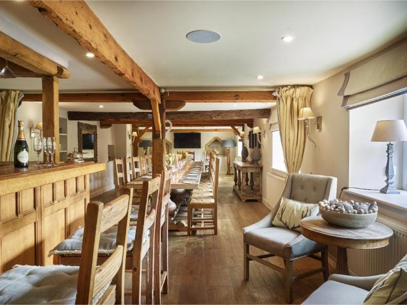 The Plough Inn - Private Pub with Bar & Hot Tub House in Wales